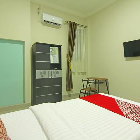 Utama Residence Padang  Exterior photo