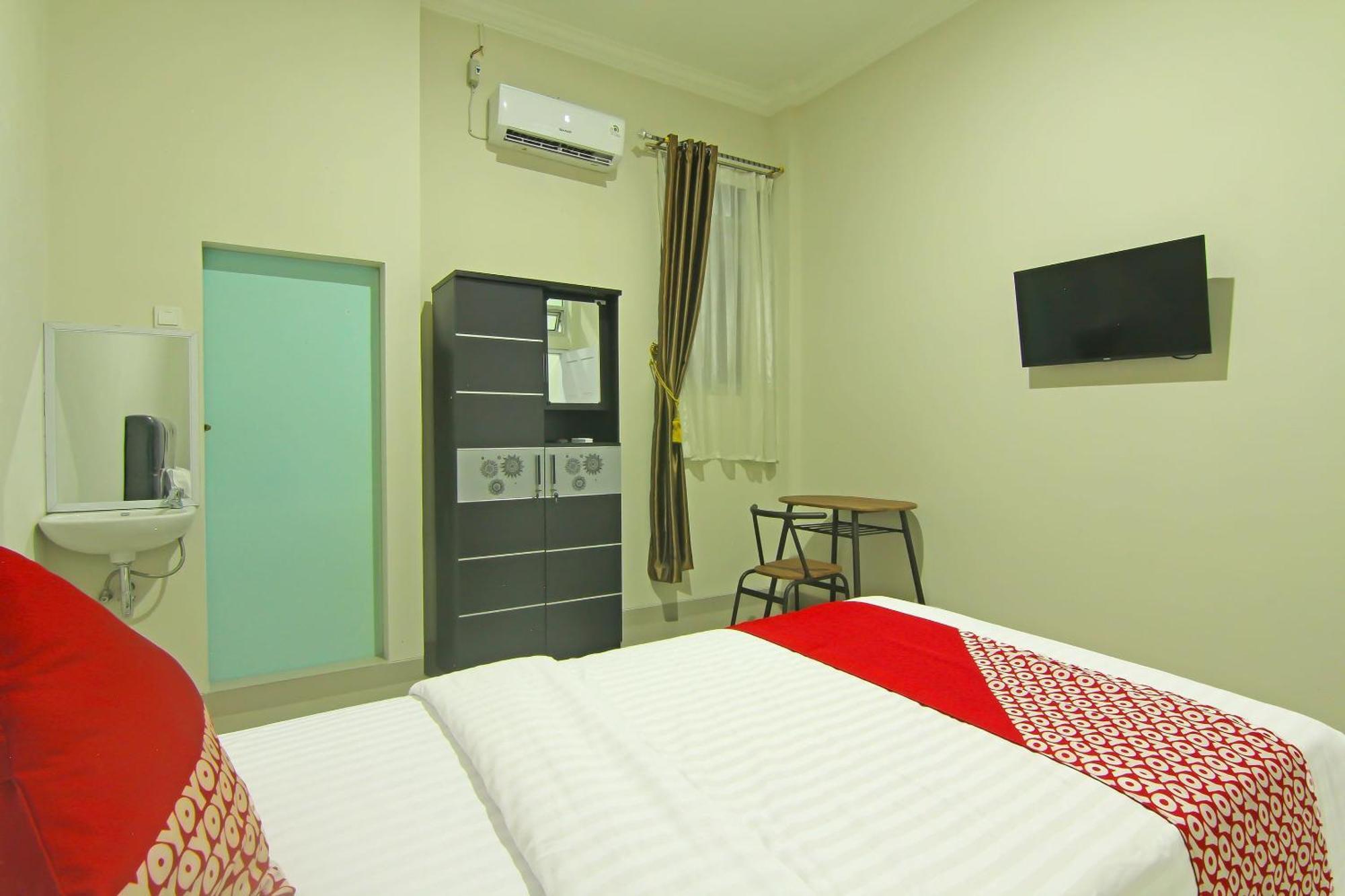 Utama Residence Padang  Exterior photo