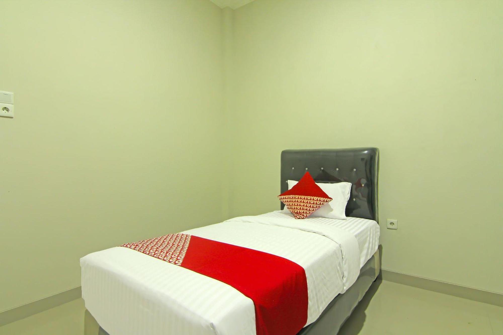 Utama Residence Padang  Exterior photo