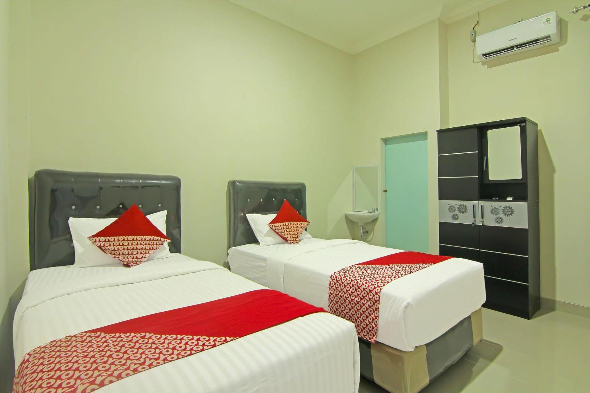 Utama Residence Padang  Exterior photo